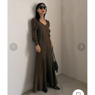 アメリヴィンテージ(Ameri VINTAGE)のPENTAGON NECK FOLD HEM DRESS(ロングワンピース/マキシワンピース)