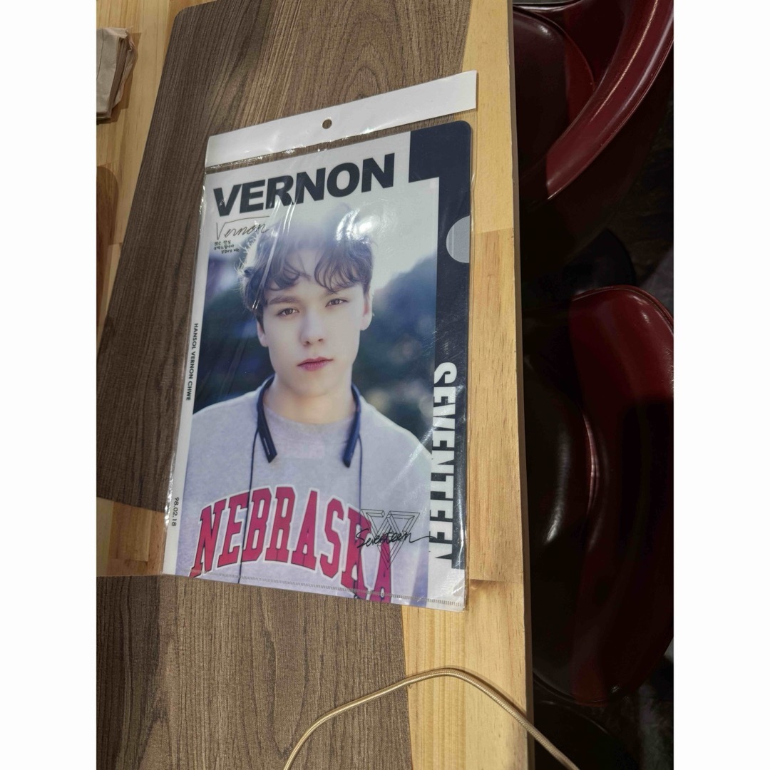 SEVENTEEN VERNON クリアファイル エンタメ/ホビーのタレントグッズ(アイドルグッズ)の商品写真