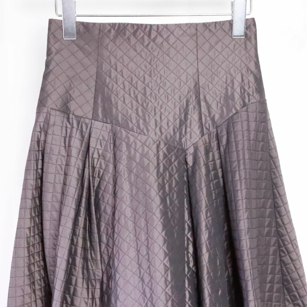 FRAY I.D(フレイアイディー)のFRAY I.D　フレイ アイディー　スカート　キルティング　ブラウン　XS レディースのスカート(ひざ丈スカート)の商品写真