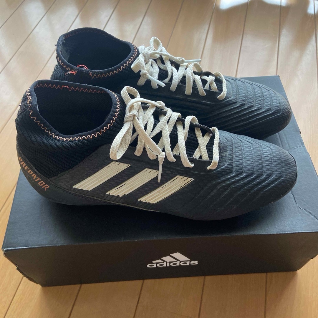 adidas(アディダス)のadidas アディダス プレデター スパイク 27cm サッカー スポーツ/アウトドアのサッカー/フットサル(シューズ)の商品写真