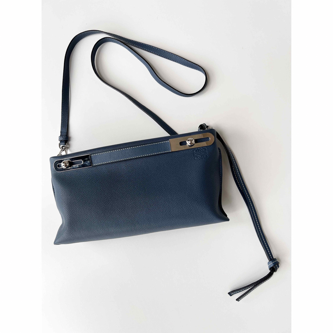 LOEWE(ロエベ)のロエベ ミッシー スモール バーシティーブルー 2wayバッグ レディースのバッグ(ショルダーバッグ)の商品写真