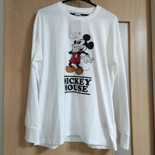 ディズニー(Disney)の新品Disneyミッキーマウス長袖TシャツLL　メンズ(Tシャツ/カットソー(半袖/袖なし))