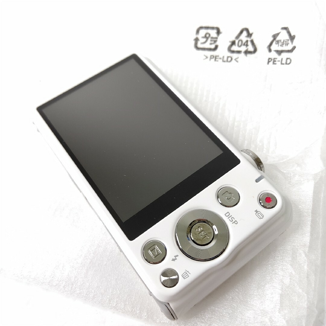 CASIO(カシオ)のカシオ　エクシリム　デジタルカメラ　阪神タイガースモデル　極美品　EX-ZS26 スマホ/家電/カメラのカメラ(コンパクトデジタルカメラ)の商品写真