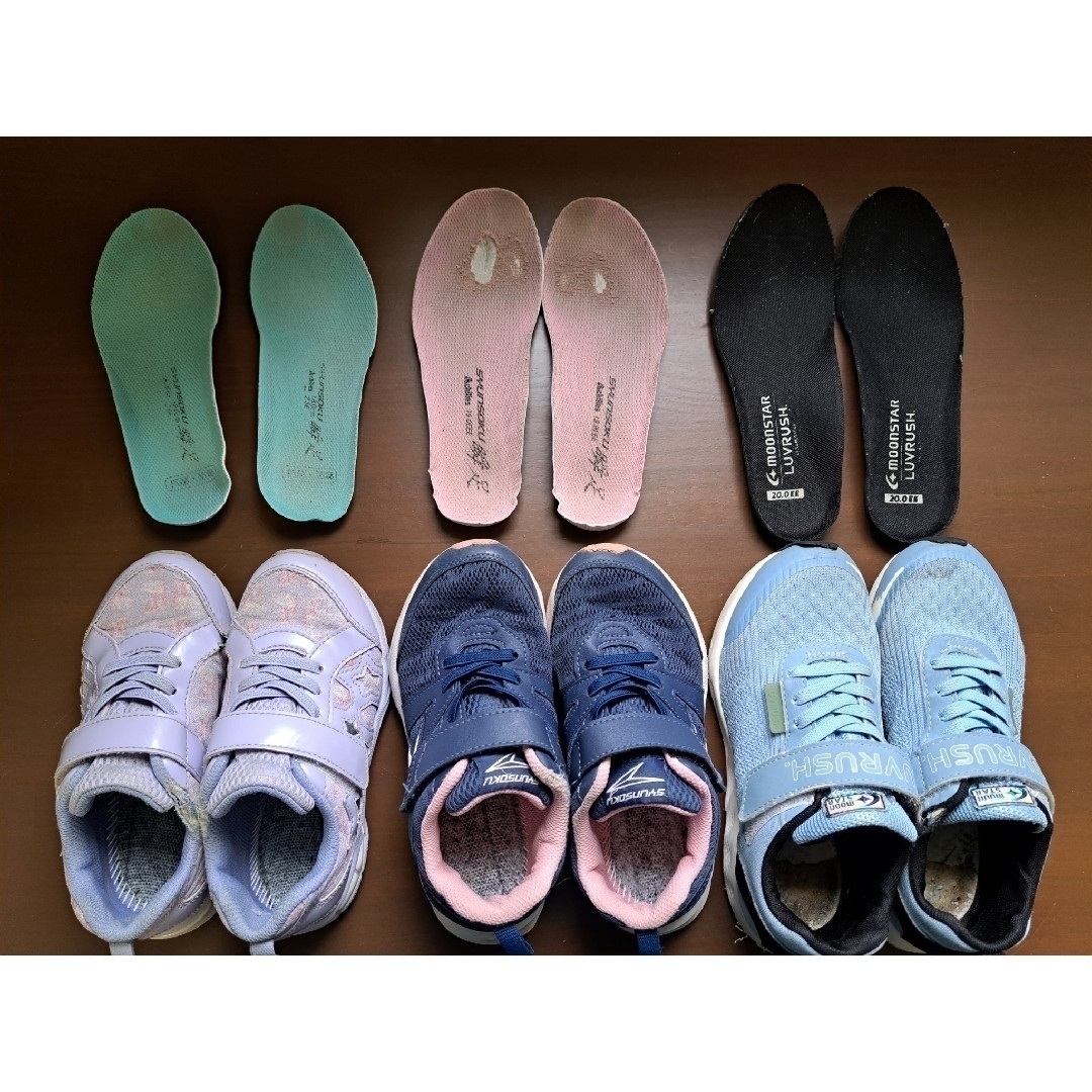 SYUNSOKU（ACHILESS）(シュンソク)の【訳あり】女の子 スニーカー 3足まとめ売り 18~20cm キッズ/ベビー/マタニティのキッズ靴/シューズ(15cm~)(スニーカー)の商品写真