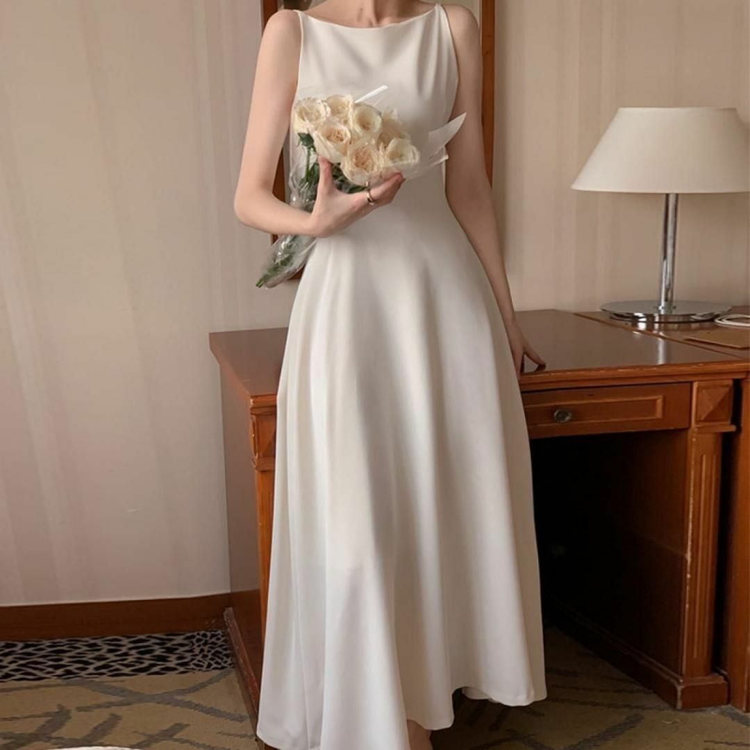 【再入荷】ウエディングドレス　ホワイト　ワンピース　サテン　前撮り レディースのフォーマル/ドレス(ウェディングドレス)の商品写真