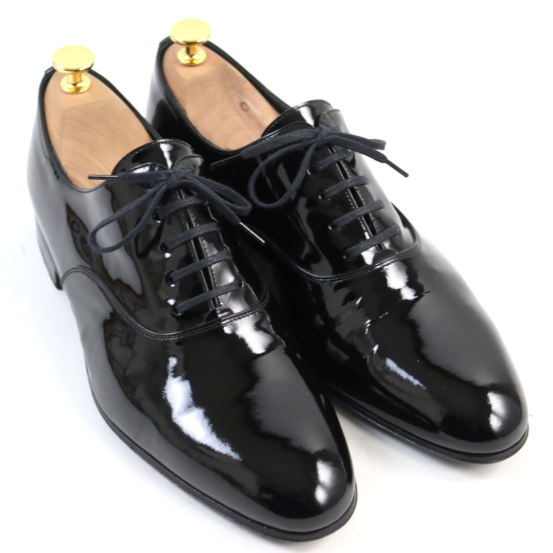 JOHN LOBB(ジョンロブ)の【ドンドン見直し】美品○John Lobb ジョンロブ CALISTO カリスト 8695ラスト プレーントゥ パテントレザー レザーシューズ ブラック 8 保存袋付き イタリア製 メンズ メンズの靴/シューズ(その他)の商品写真