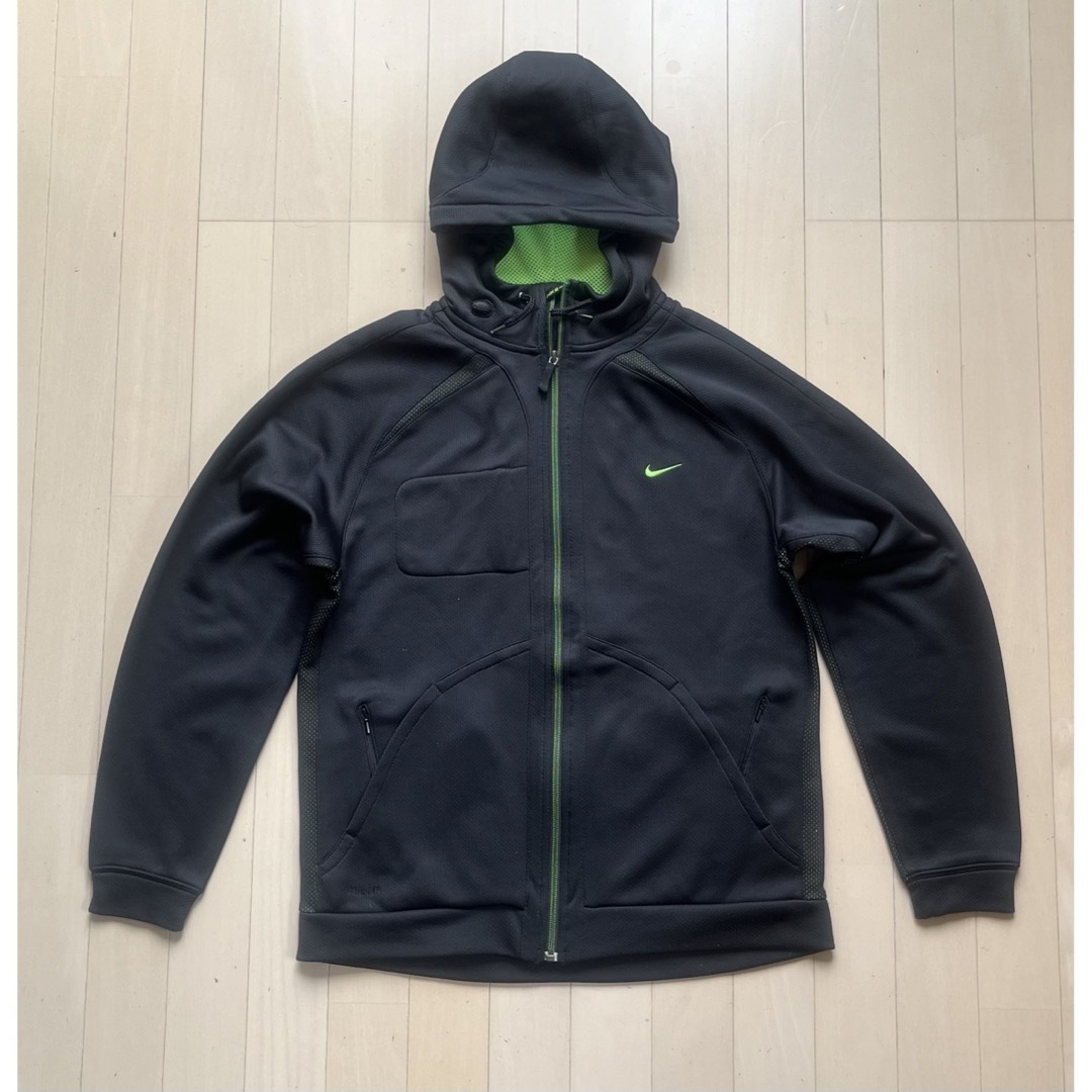 NIKE(ナイキ)のNIKE ZIP HOODIE SIZE M スポーツ/アウトドアのトレーニング/エクササイズ(その他)の商品写真