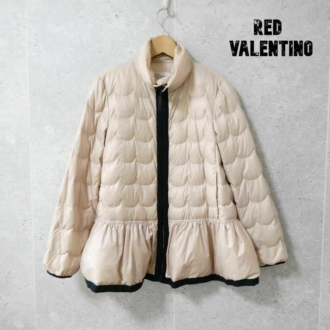 RED VALENTINO(レッドヴァレンティノ)の美品 RED VALENTINO フリル スタンドカラー ダウンジャケット レディースのジャケット/アウター(ダウンジャケット)の商品写真