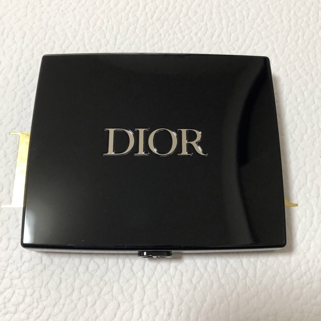 Dior(ディオール)の限定色♡ディオール　ピンクオーガンザ コスメ/美容のベースメイク/化粧品(アイシャドウ)の商品写真
