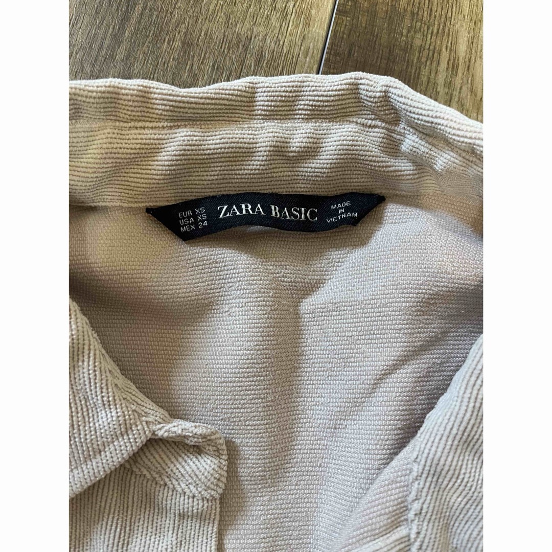 ZARA(ザラ)のZara 美品 レディースのトップス(シャツ/ブラウス(長袖/七分))の商品写真