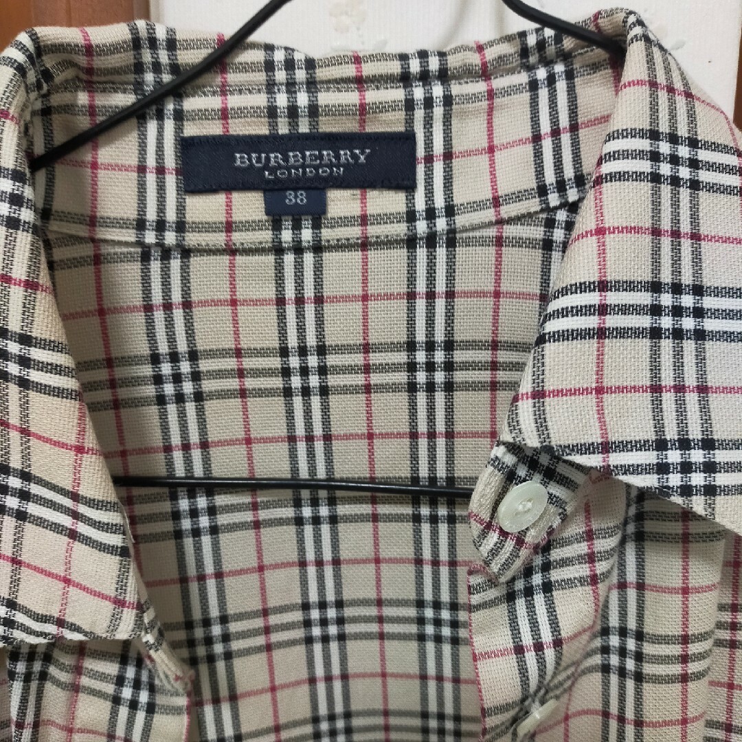 BURBERRY(バーバリー)の美品　BURBERRY　LONDON 綿100 レディースのトップス(シャツ/ブラウス(長袖/七分))の商品写真