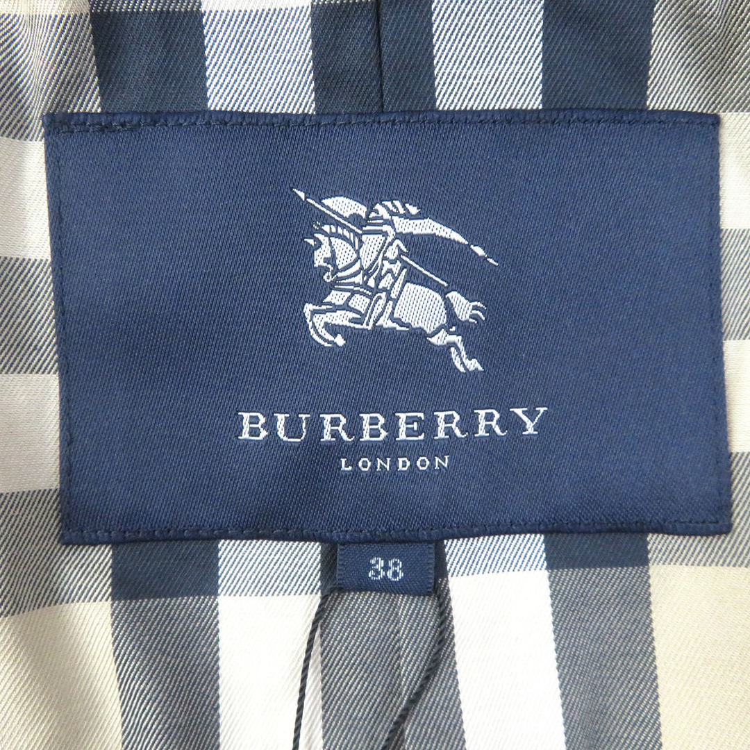 極美品△BURBERRY LONDON バーバリーロンドン ウール100％ 裏地ノバチェック柄 トグルボタン・フード付き ジップ ダッフルコート レッド系 38 日本製 正規品 レディース レディースのジャケット/アウター(ダッフルコート)の商品写真