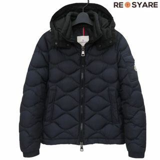 モンクレール(MONCLER)のモンクレール MORANDIERES モランデレス ロゴワッペン フード ジップアップ ウェーブキルティング ダウン ジャケット 46309(ダウンジャケット)