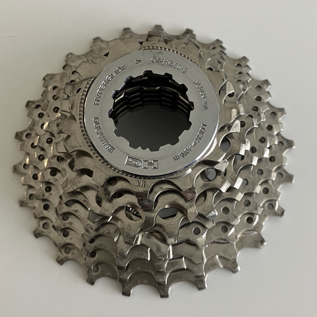 SHIMANO(シマノ)のシマノ カセットスプロケット CS-HG50-9(12-25t) 9s 中古 スポーツ/アウトドアの自転車(パーツ)の商品写真