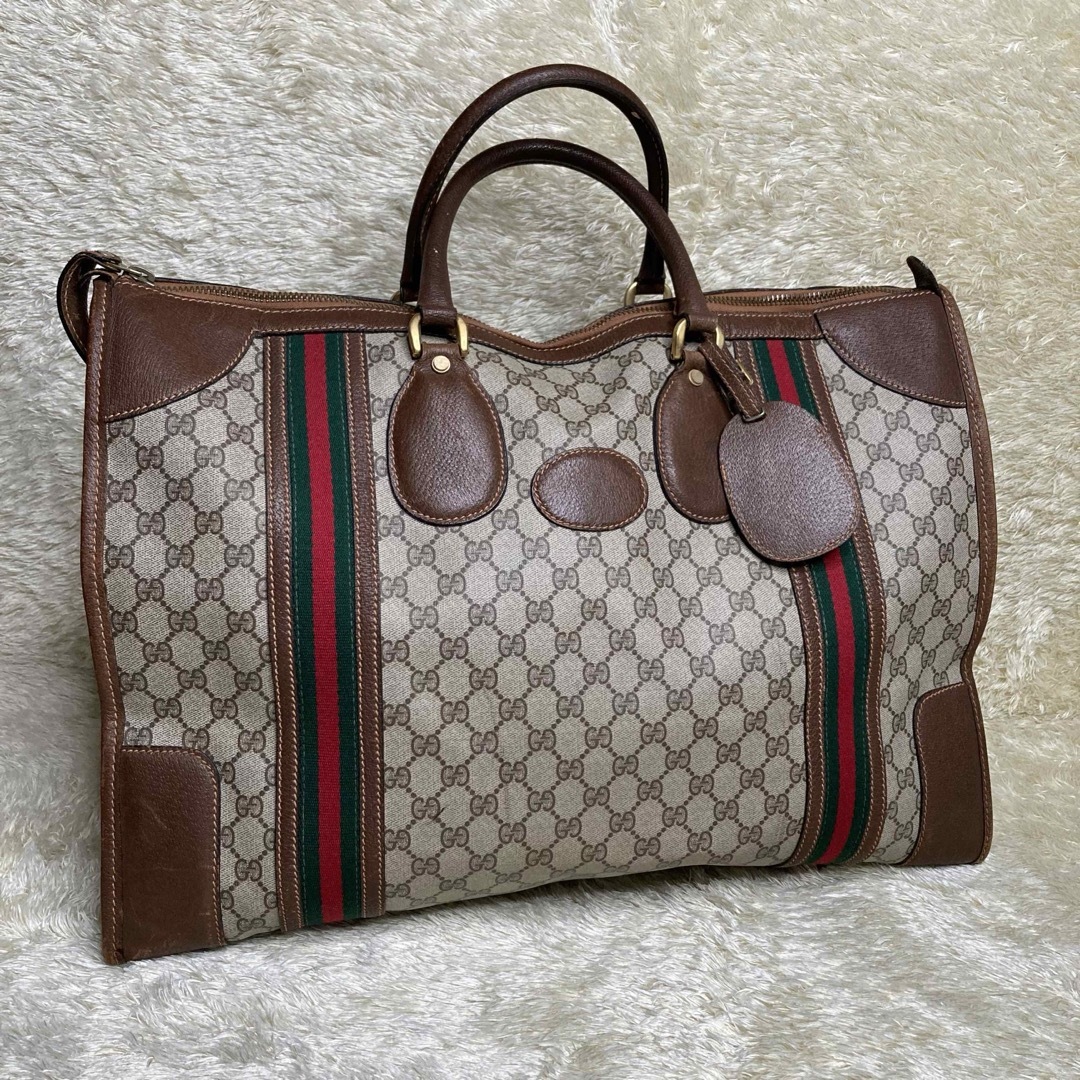 Gucci(グッチ)のグッチ　ボストンバッグ　大容量　シェリーライン　キーロック　ネームタグ　レザー レディースのバッグ(ボストンバッグ)の商品写真