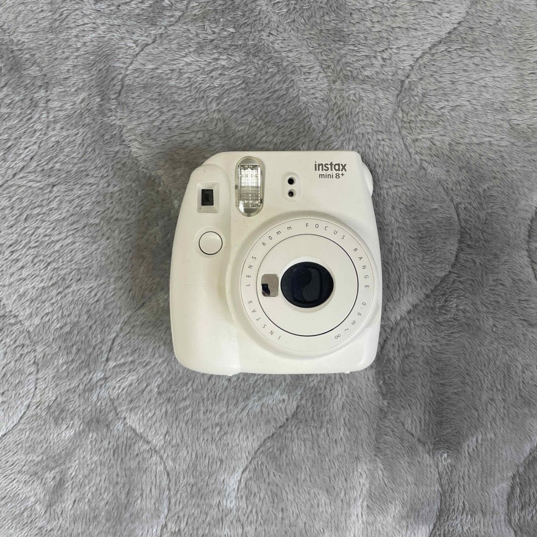 富士フイルム(フジフイルム)の【チェキ】instax8 mini ※ジャンク品 ホワイト スマホ/家電/カメラのカメラ(フィルムカメラ)の商品写真