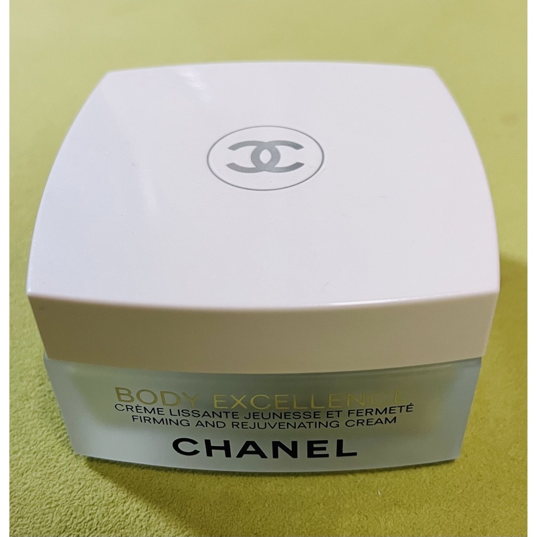 CHANEL 空瓶　ボディエクセレンス　　中身なし コスメ/美容のボディケア(ボディクリーム)の商品写真