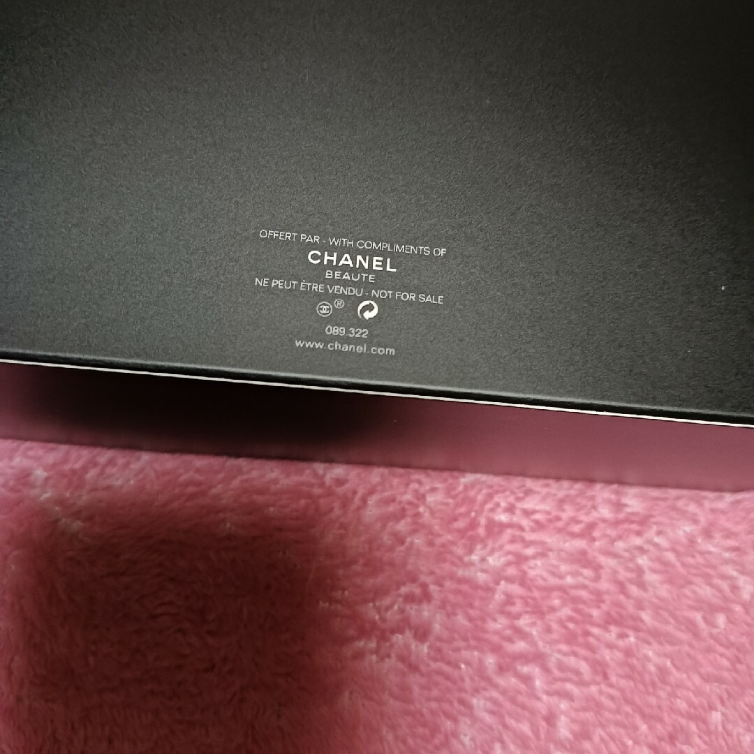 CHANEL(シャネル)のハンドタオル　　　　タオルハンカチ レディースのファッション小物(ハンカチ)の商品写真