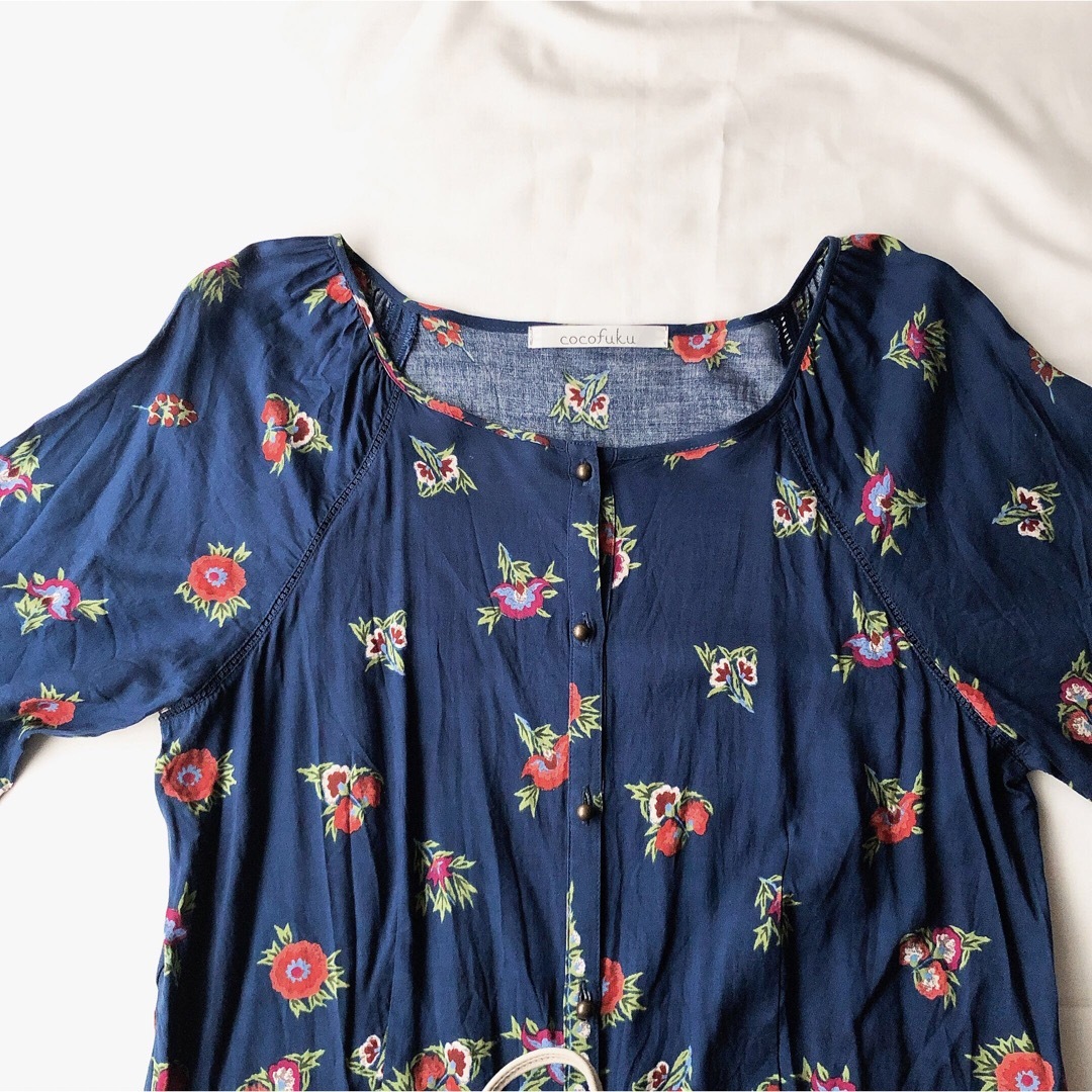 花柄　チュニックブラウス　羽織り　婦人ブラウス　八分袖　　重ね着 レディースのトップス(シャツ/ブラウス(長袖/七分))の商品写真