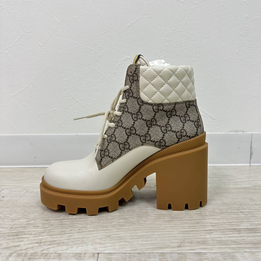 Gucci(グッチ)の新品 GUCCI GG SUPREME COMBAT BOOTS サイズ 37 レディースの靴/シューズ(ブーツ)の商品写真