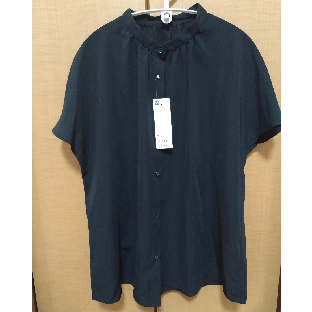 GU(ジーユー)のGU ドレープバンドカラーシャツ（半袖） レディースのトップス(シャツ/ブラウス(半袖/袖なし))の商品写真
