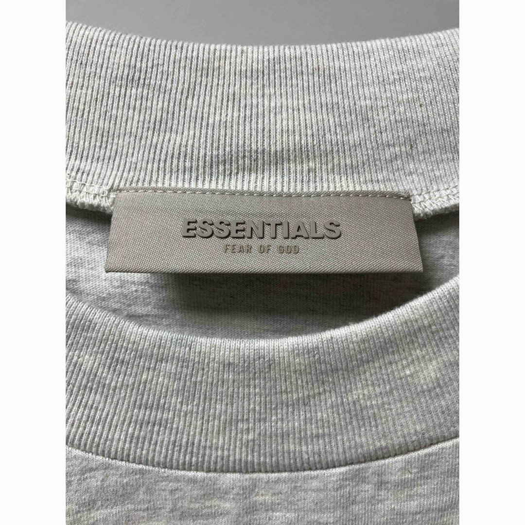 FEAR OF GOD(フィアオブゴッド)のESSENTIALS エッセンシャルズ Tシャツ 半袖 正規品 XL 新品未使用 メンズのトップス(Tシャツ/カットソー(半袖/袖なし))の商品写真