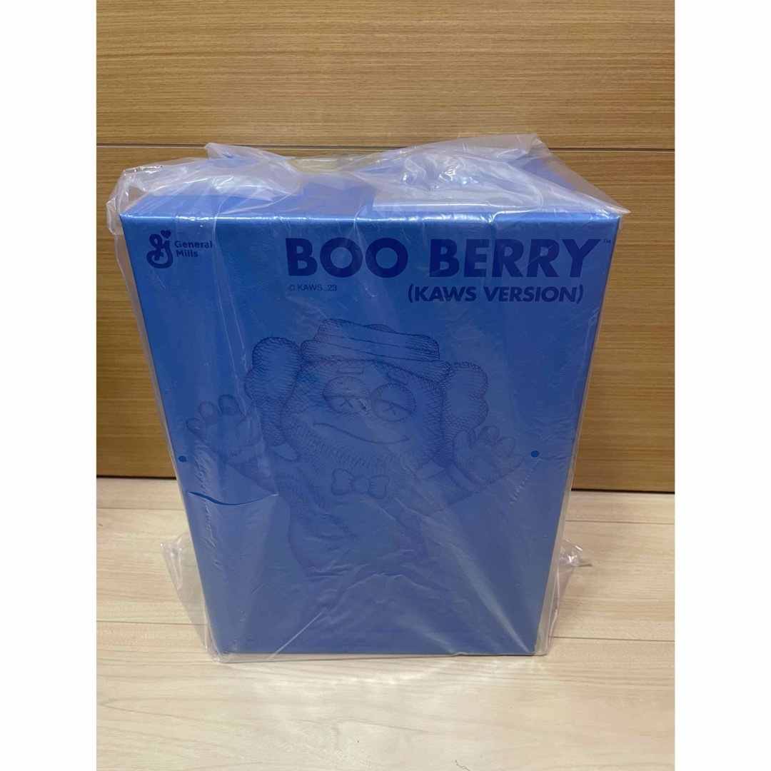 MEDICOM TOY(メディコムトイ)のBOO BERRY (KAWS VERSION)) エンタメ/ホビーのフィギュア(その他)の商品写真