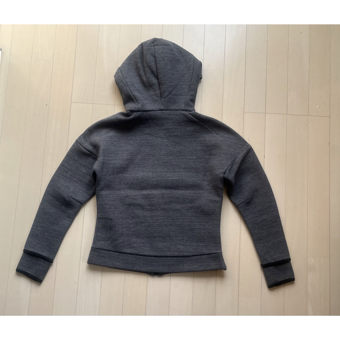 adidas(アディダス)のadidas zne hoodie size xs スポーツ/アウトドアのトレーニング/エクササイズ(その他)の商品写真