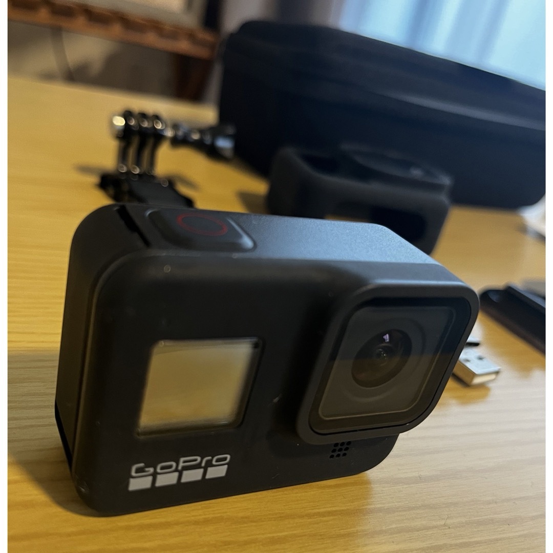 GoPro hero8 おまけ付き！ スマホ/家電/カメラのカメラ(ビデオカメラ)の商品写真