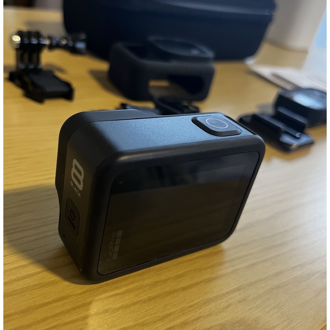 GoPro hero8 おまけ付き！ スマホ/家電/カメラのカメラ(ビデオカメラ)の商品写真