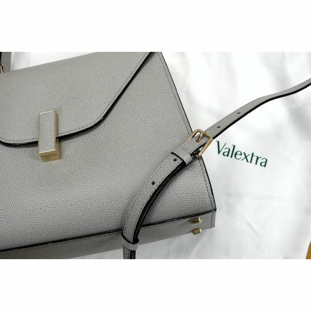 Valextra(ヴァレクストラ)のValextra ヴァレクストラ Iside  イジィデ ミディアムハンドバッグ レディースのバッグ(ハンドバッグ)の商品写真