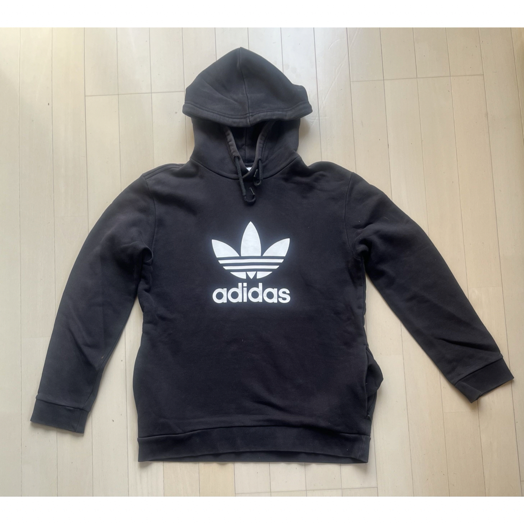 adidas(アディダス)のadidas PAKKAIAN TREFOIL HOODIE SIZE L スポーツ/アウトドアのトレーニング/エクササイズ(その他)の商品写真