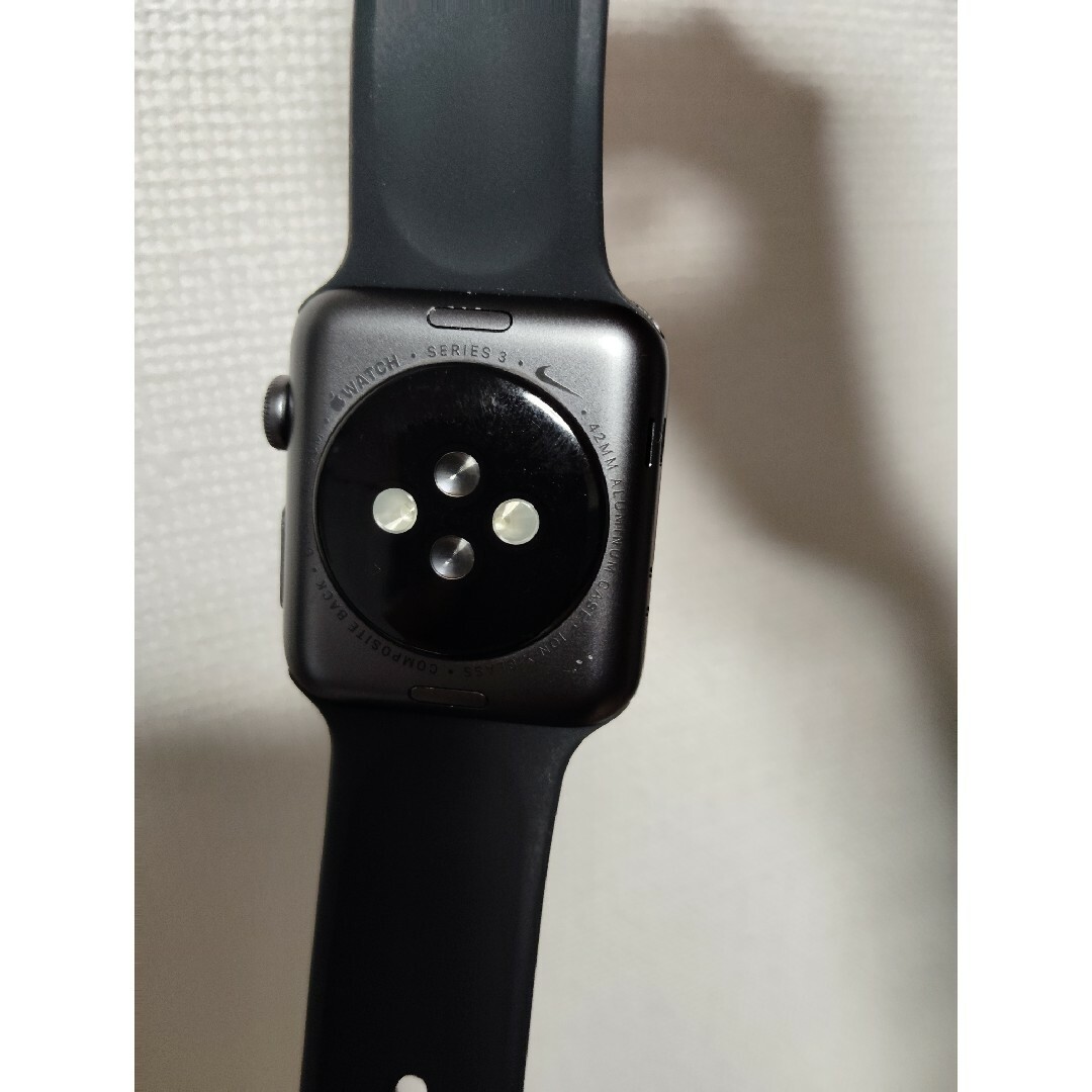 Apple Watch(アップルウォッチ)のAPPLE WATCH 3 42mm GPSモデル メンズの時計(腕時計(デジタル))の商品写真