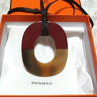 Hermes - 値下げ！【良品】エルメス イスム ネックレス バッファローホーン 　レッド