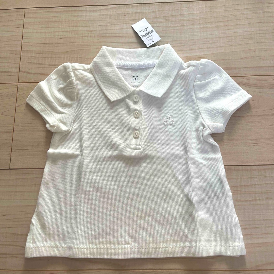 babyGAP(ベビーギャップ)のベビーギャップ　ポロシャツ　白、水色セット キッズ/ベビー/マタニティのキッズ服女の子用(90cm~)(Tシャツ/カットソー)の商品写真