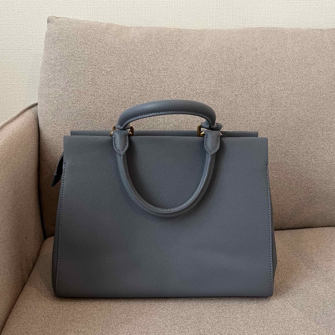 Charles and Keith(チャールズアンドキース)のチャールズアンドキース　ハンドバッグ レディースのバッグ(ハンドバッグ)の商品写真