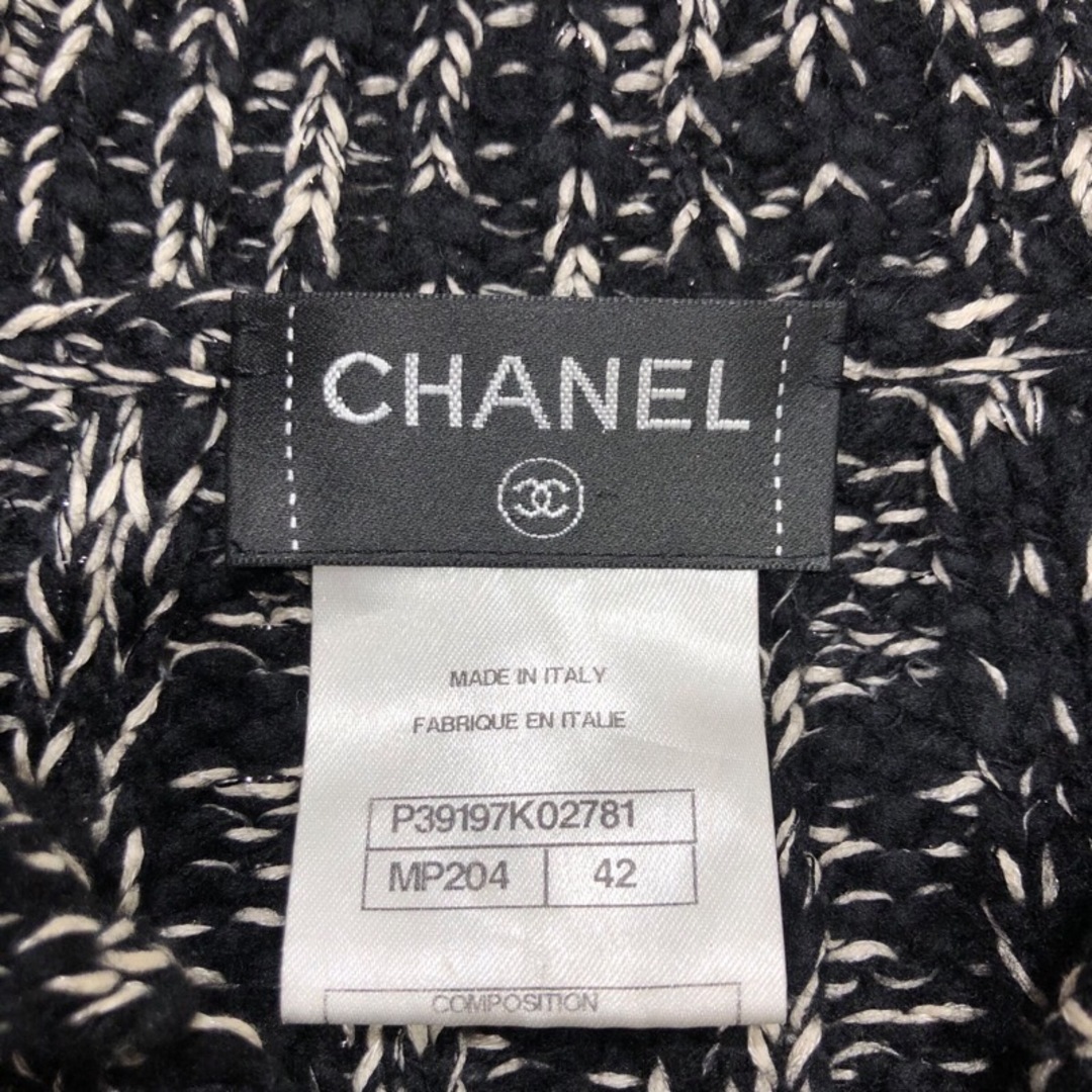 CHANEL(シャネル)の　シャネル CHANEL ラインストーン装飾ニットコート P39197 ブラック ウール レディース その他アウター レディースのジャケット/アウター(その他)の商品写真