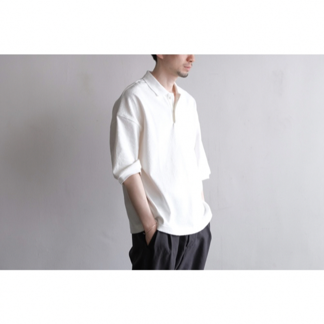 COMOLI(コモリ)のAUBETT BRUSH PILE OVERSIZED POLO メンズのトップス(ポロシャツ)の商品写真