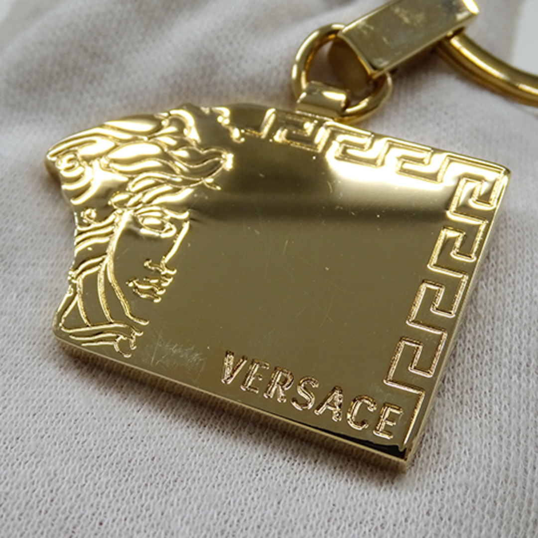 VERSACE(ヴェルサーチ)のヴェルサーチェ VERSACE キーリング レディース メンズ ブランド キーホルダー チャーム メデューサ ゴールド 金 おしゃれ かっこいい 【中古】 メンズのファッション小物(キーホルダー)の商品写真