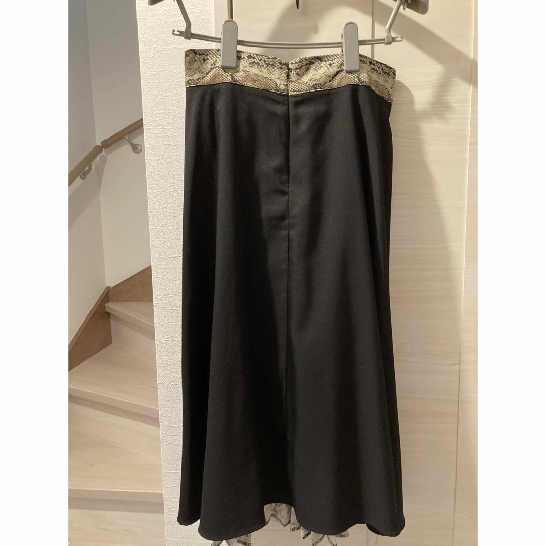 ZARAパイソン柄スカート レディースのスカート(ロングスカート)の商品写真
