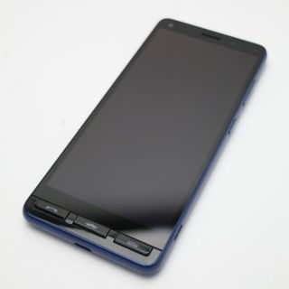 キョウセラ(京セラ)の超美品 A001KC Y!mobile かんたんスマホ2 ネイビー  SIMロック解除済み M666(スマートフォン本体)