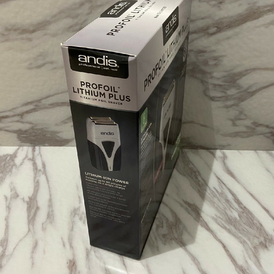 fa Andis アンディス バリカン チタン シェーバー 充電式　White スマホ/家電/カメラの美容/健康(メンズシェーバー)の商品写真
