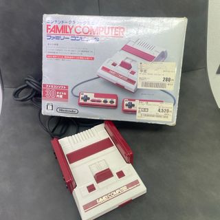 ファミリーコンピュータ(ファミリーコンピュータ)の⭐️懐かしい⭐️任天堂クラッシックミニ(家庭用ゲーム機本体)