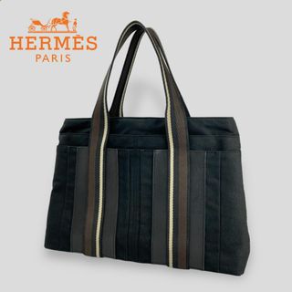 Hermes - エルメス HERMES カレ90 LES BOLIDES レース車柄 スカーフの