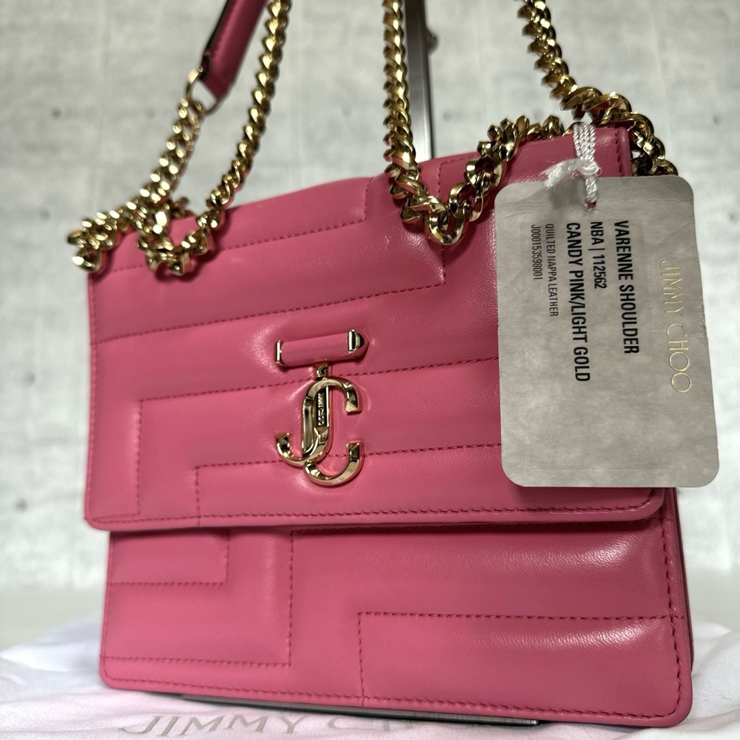 JIMMY CHOO(ジミーチュウ)の【美品タグ付き】JIMMY CHOO VARENNE JC CANDY PINK レディースのバッグ(ショルダーバッグ)の商品写真