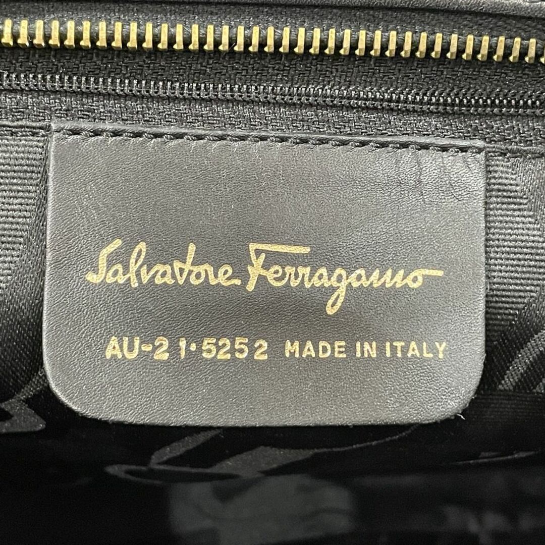 Salvatore Ferragamo(サルヴァトーレフェラガモ)のSalvatore Ferragamo ハンドバッグ ヴァラ リボン フリル チェーン 肩掛け AU-21 5252 キャンバス レザー レディースのバッグ(ハンドバッグ)の商品写真