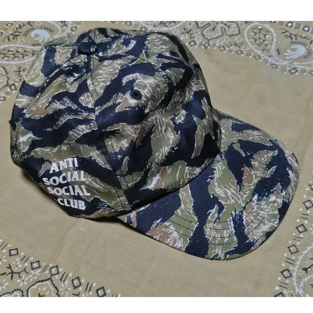 ANTI SOCIAL SOCIAL CLUB(アンチソーシャルソーシャルクラブ)のassc Weird Cap Tiger Camo タイガーカモ キャップ メンズの帽子(キャップ)の商品写真