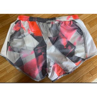 アンダーアーマー(UNDER ARMOUR)のアンダアーマー　ショートパンツ(トレーニング用品)