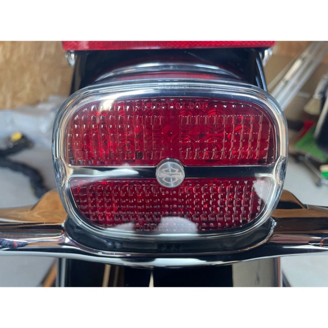 Harley Davidson(ハーレーダビッドソン)の68085-08 ハーレー ダビッドソン 純正 LED テール ライト レッド 自動車/バイクのバイク(パーツ)の商品写真