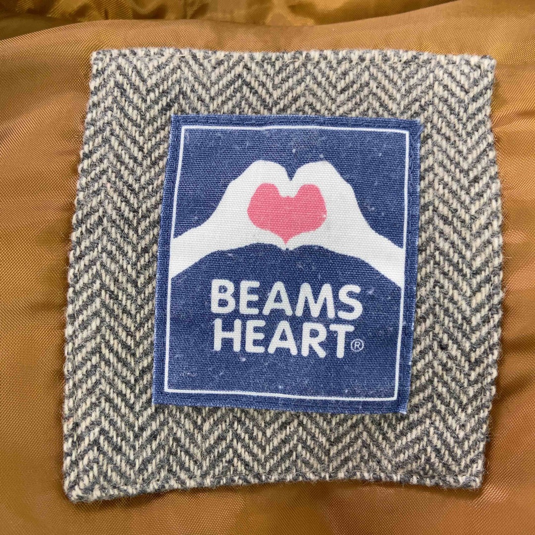 BEAMS(ビームス)のBEAMS HEART ビームスハート 　ダウン90％混　ライトグレー系　フード取り外し不可　レディース ダウンベスト レディースのジャケット/アウター(ダウンベスト)の商品写真